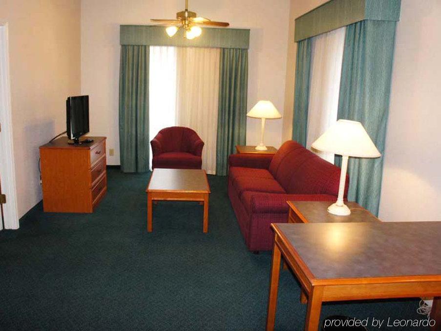 Baymont By Wyndham Greenville Woodruff Rd Bagian luar foto