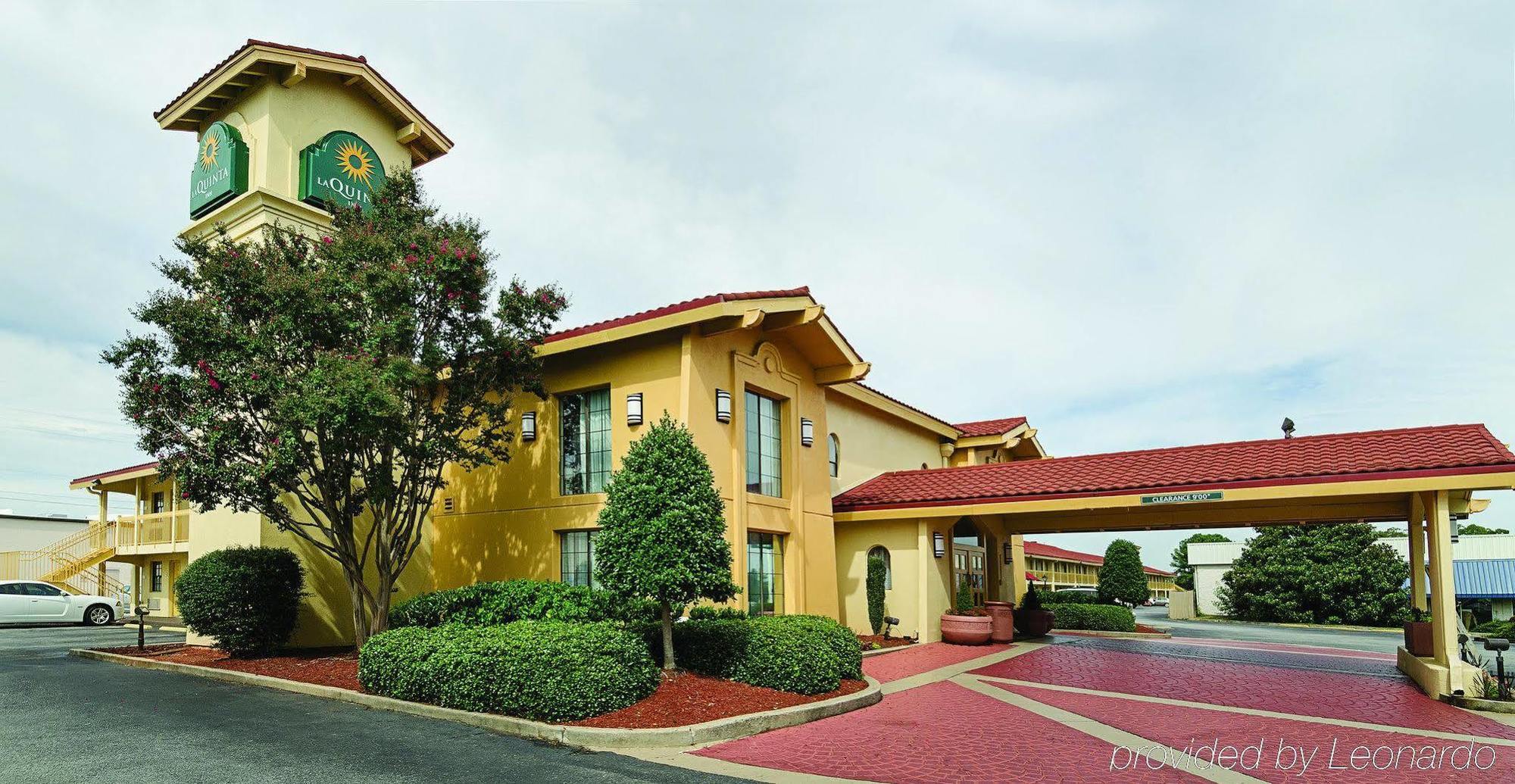 Baymont By Wyndham Greenville Woodruff Rd Bagian luar foto